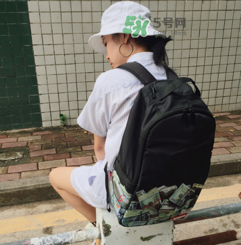 sprayground翅膀書包多少錢？sprayground雙肩包什么價位？