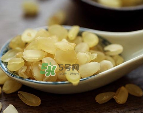 皂角米是什么味道？皂角米是什么顏色