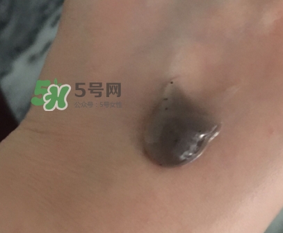 韓后茶蕊去角質(zhì)素怎么用？韓后茶蕊亮滑去角質(zhì)素用法