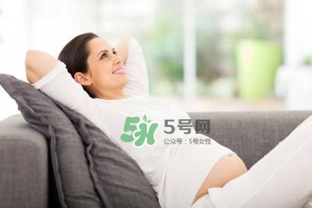 孕婦睡覺能伸懶腰嗎？孕婦睡覺伸懶腰對胎兒有什么影響？