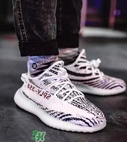 yeezy boost 350 v2白斑馬香港補(bǔ)貨時(shí)間是什么時(shí)候？