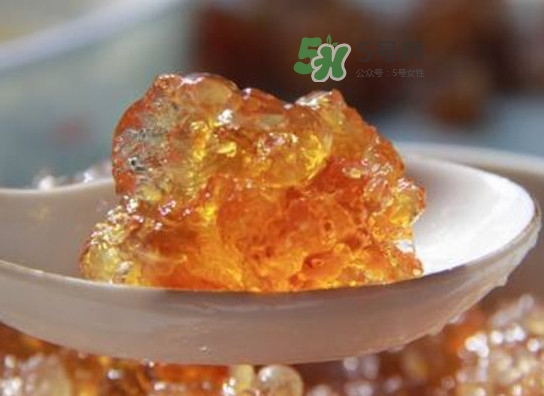 桃膠是怎么形成的？桃膠是什么做的