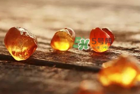 桃膠一次食用量多少？桃膠多吃有什么危害