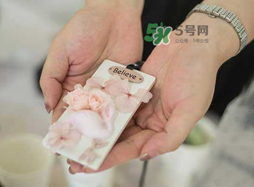 送永生花代表什么？一個男孩送自己永生花是什么意思？