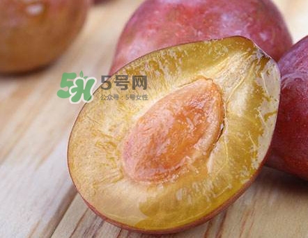 新鮮西梅好吃嗎？新鮮西梅什么味道