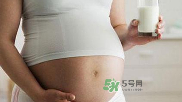 孕婦補(bǔ)鈣過(guò)量會(huì)有什么癥狀？孕婦補(bǔ)鈣過(guò)量有什么害處？