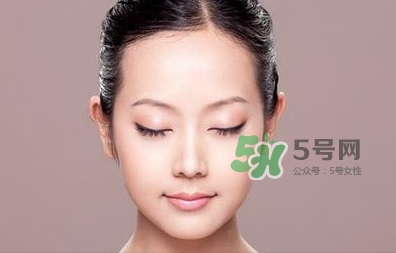 油性皮膚可以用橄欖油嗎？橄欖油擦臉有什么好處？
