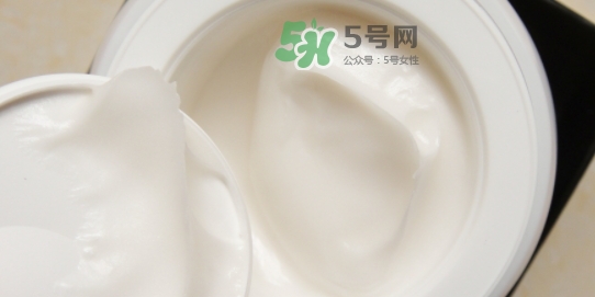 hr白繃帶面霜好用嗎？赫蓮娜白繃帶面霜怎么樣