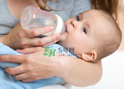 母乳和奶粉能混在一起吃嗎？母乳和奶粉混合喂養(yǎng)好嗎？
