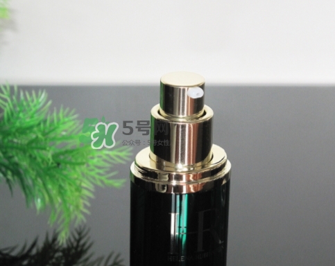 綠寶瓶和小棕瓶哪個(gè)好？綠寶瓶和小棕瓶對(duì)比