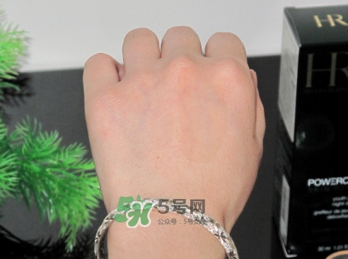綠寶瓶和小棕瓶哪個(gè)好？綠寶瓶和小棕瓶對(duì)比