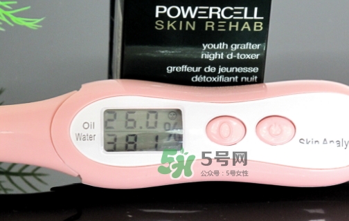綠寶瓶和小棕瓶哪個(gè)好？綠寶瓶和小棕瓶對(duì)比