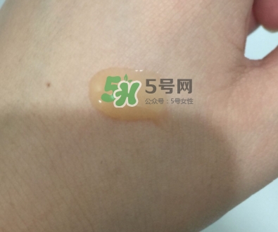 綠寶瓶和小黑瓶哪個好？綠寶瓶和小黑瓶對比