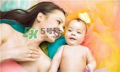 產(chǎn)后掉頭發(fā)很厲害怎么辦？產(chǎn)后掉頭發(fā)吃什么好？