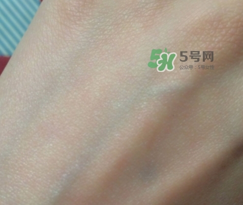 神仙水和小燈泡哪個(gè)好？神仙水和小燈泡使用順序
