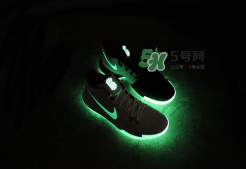 歐文中國行同款夜光鴛鴦kyrie 3怎么樣？耐克夜光鴛鴦kyrie 3測(cè)評(píng)