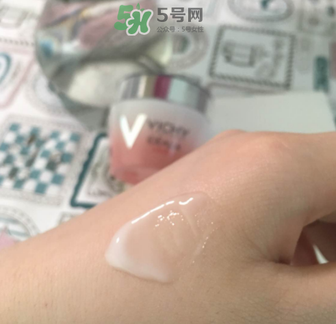 薇姿水光煥白乳霜怎么樣？薇姿水光煥白乳霜好用嗎？