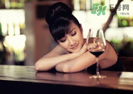 心碎綜合癥會導(dǎo)致猝死嗎？心碎綜合癥有哪些危害