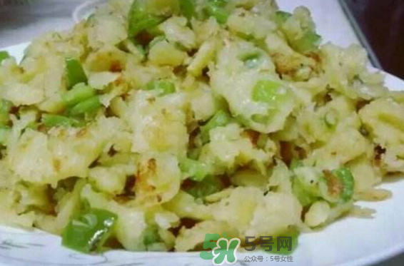 辣椒和面怎么炒？干辣椒面怎么做好吃？