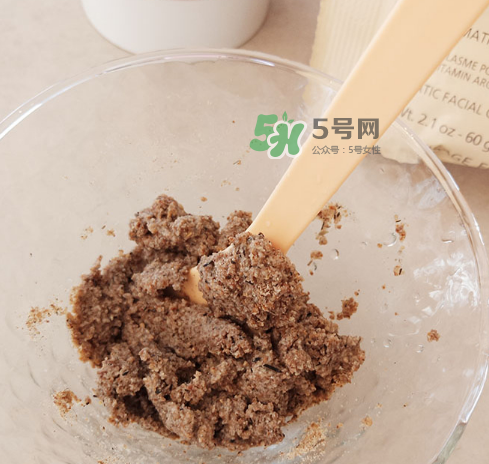 思妍麗雞飼料面膜好用嗎？思妍麗雞飼料面膜一周用幾次？