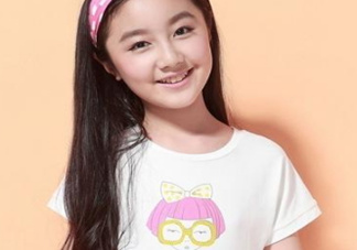 14歲女生胸部變大是正常的嗎？14歲女生的胸多大正常？