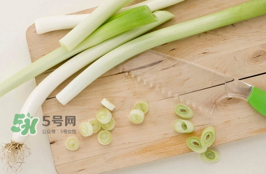 大蔥是堿性食物嗎？大蔥是酸性還是堿性？