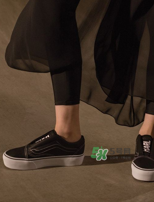 vans與老佛爺karl lagerfeld聯(lián)名鞋子上腳效果怎么樣？