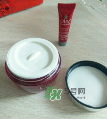 olay玉蘭油大紅瓶一套多少錢？olay大紅瓶專柜多少錢