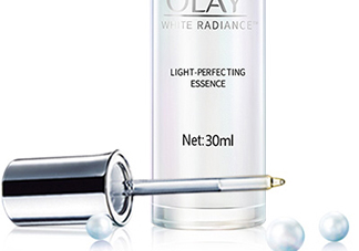 olay玉蘭油小白瓶小綠瓶哪個(gè)好？olay小白瓶小綠瓶區(qū)別
