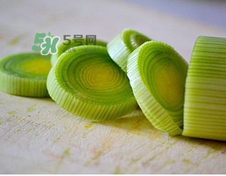 大蔥可以放冰箱嗎？大蔥可以放多久