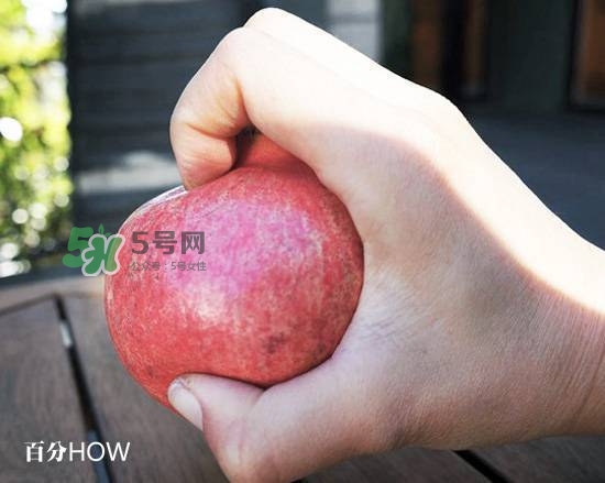 石榴怎么剝方便？怎么快速剝石榴？