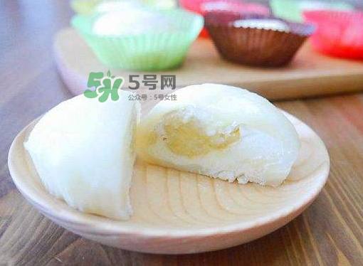 冰皮月餅粉可以做雪媚娘嗎？雪媚娘和冰皮月餅區(qū)別