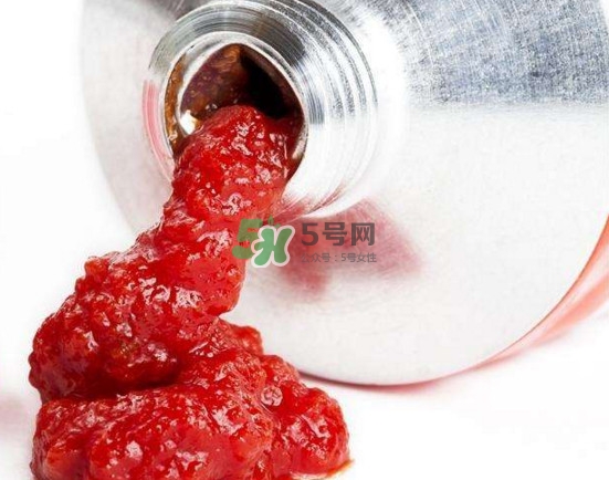 衣服上的番茄醬怎么洗掉？番茄醬如何洗掉