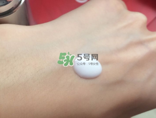 olay小白瓶會長毛嗎？olay小白瓶長黑毛是怎么回事？