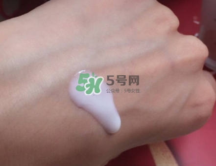 olay小白瓶會長毛嗎？olay小白瓶長黑毛是怎么回事？