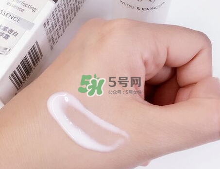 olay小白瓶和樂敦cc美容液哪個(gè)好？olay小白瓶和樂敦cc順序