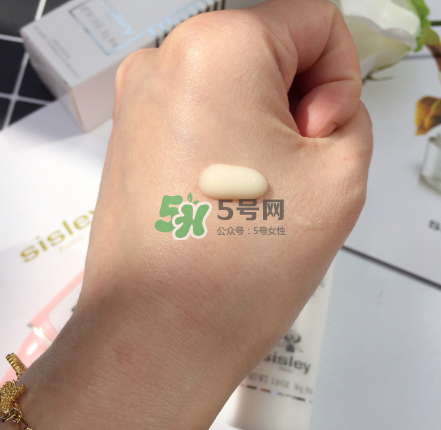 希思黎美白精華好用嗎？希思黎美白精華怎么樣？