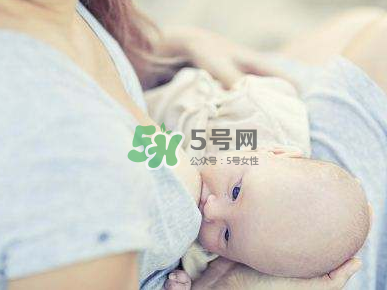 母乳喂養(yǎng)會積食嗎？純母乳喂養(yǎng)的寶寶會積食嗎？