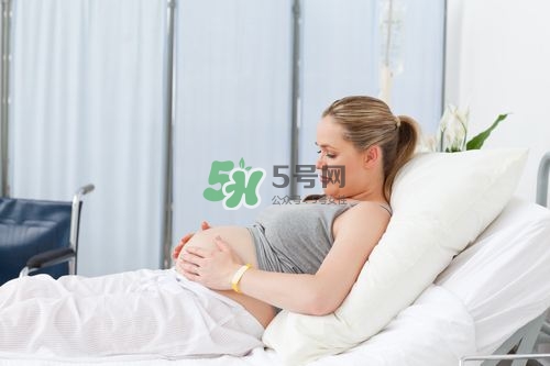 孕婦左側(cè)臥睡不著怎么辦？孕期左側(cè)睡不舒服怎么辦？
