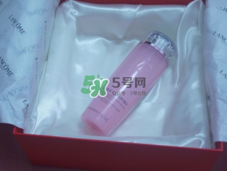 蘭蔻粉水和神仙水哪個好？粉水和神仙水可以一起用嗎？