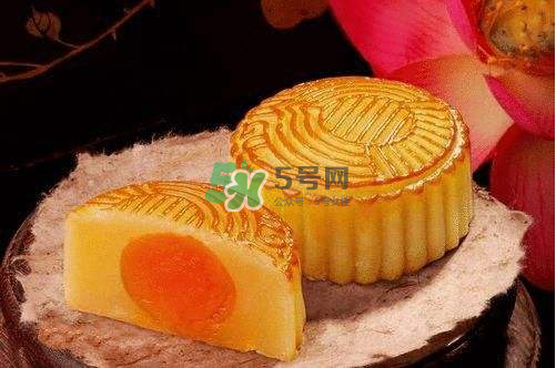 廣式月餅為什么硬？月餅皮發(fā)硬怎么辦？
