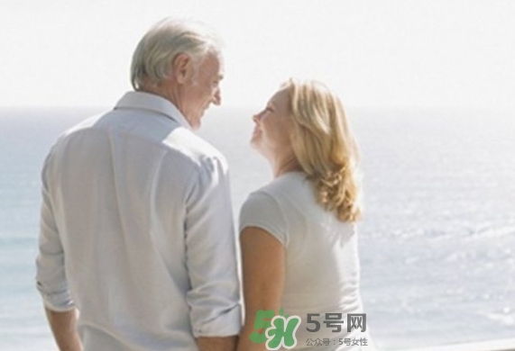 婚外情離婚財(cái)產(chǎn)如何分配？婚外情離婚賠償