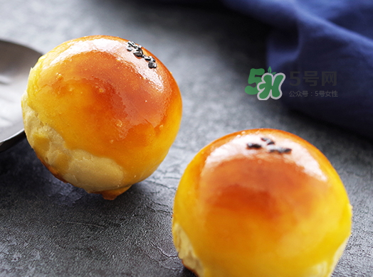 蛋黃酥多少錢一個(gè)？蛋黃酥多少錢一盒？