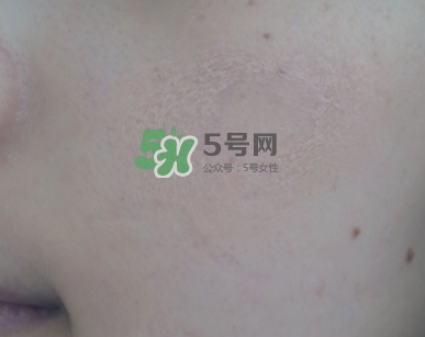 cpb光潤粉凝膏粉底膏怎么樣？cpb光潤粉底膏粉凝膏好用嗎