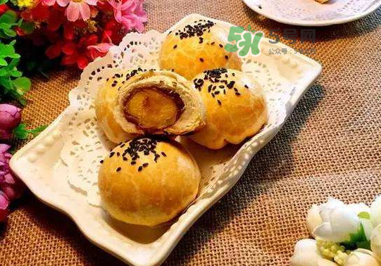 蛋黃酥為什么會(huì)破皮？蛋黃酥破皮的原因