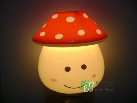 帶嬰兒自駕游準(zhǔn)備什么？帶寶寶自駕游注意事項