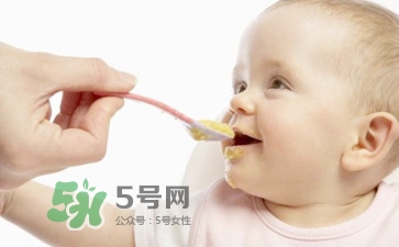 一歲后的寶寶如何喂養(yǎng)？寶寶喝牛奶好嗎？