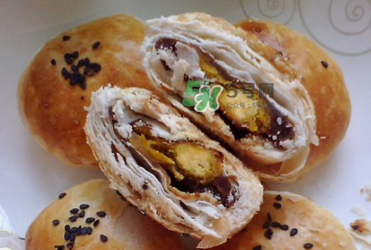 蛋黃酥為什么會(huì)爆開(kāi)？蛋黃酥爆餡是什么原因？