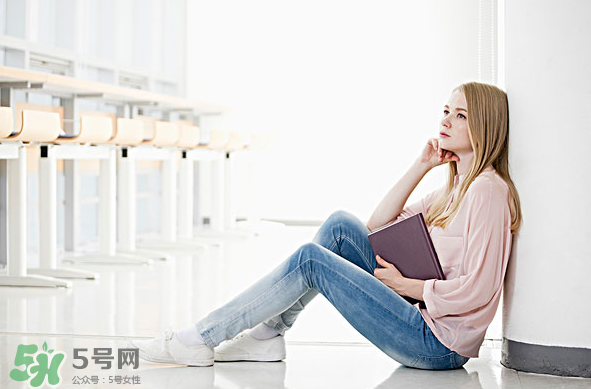 低血糖跟胖瘦有關(guān)系嗎？低血糖跟血壓有關(guān)系嗎？