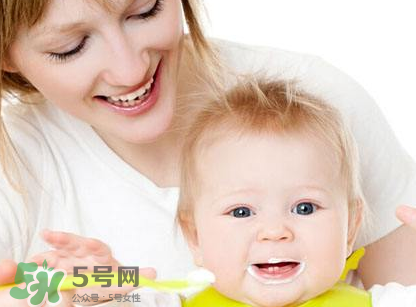哺乳期來(lái)例假奶水會(huì)變少嗎？哺乳期來(lái)月經(jīng)奶水減少怎么辦？